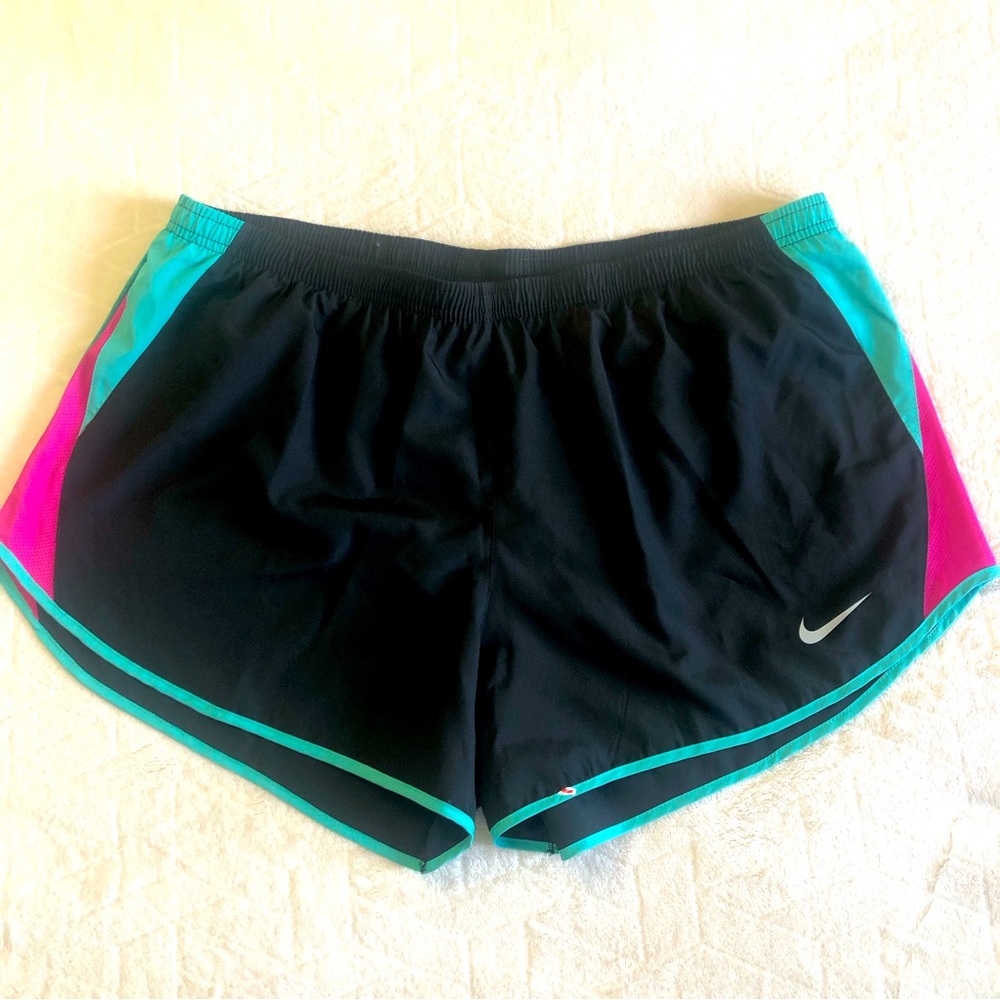 Nike Women, Youth XXL Sport Shorts NEW